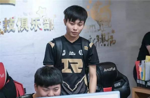 球队顽强的 球队顽强的