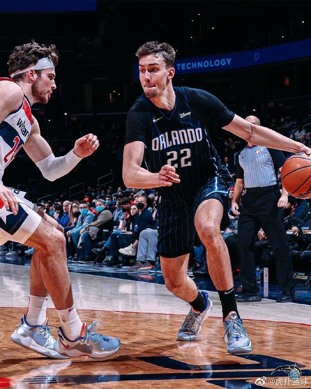 向更多的国 向更多的国