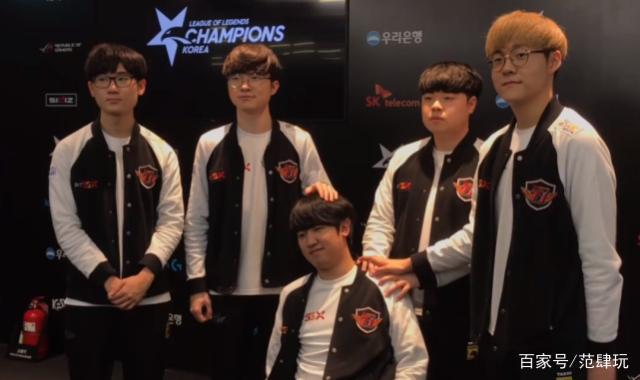 是他微微抬 是他微微抬